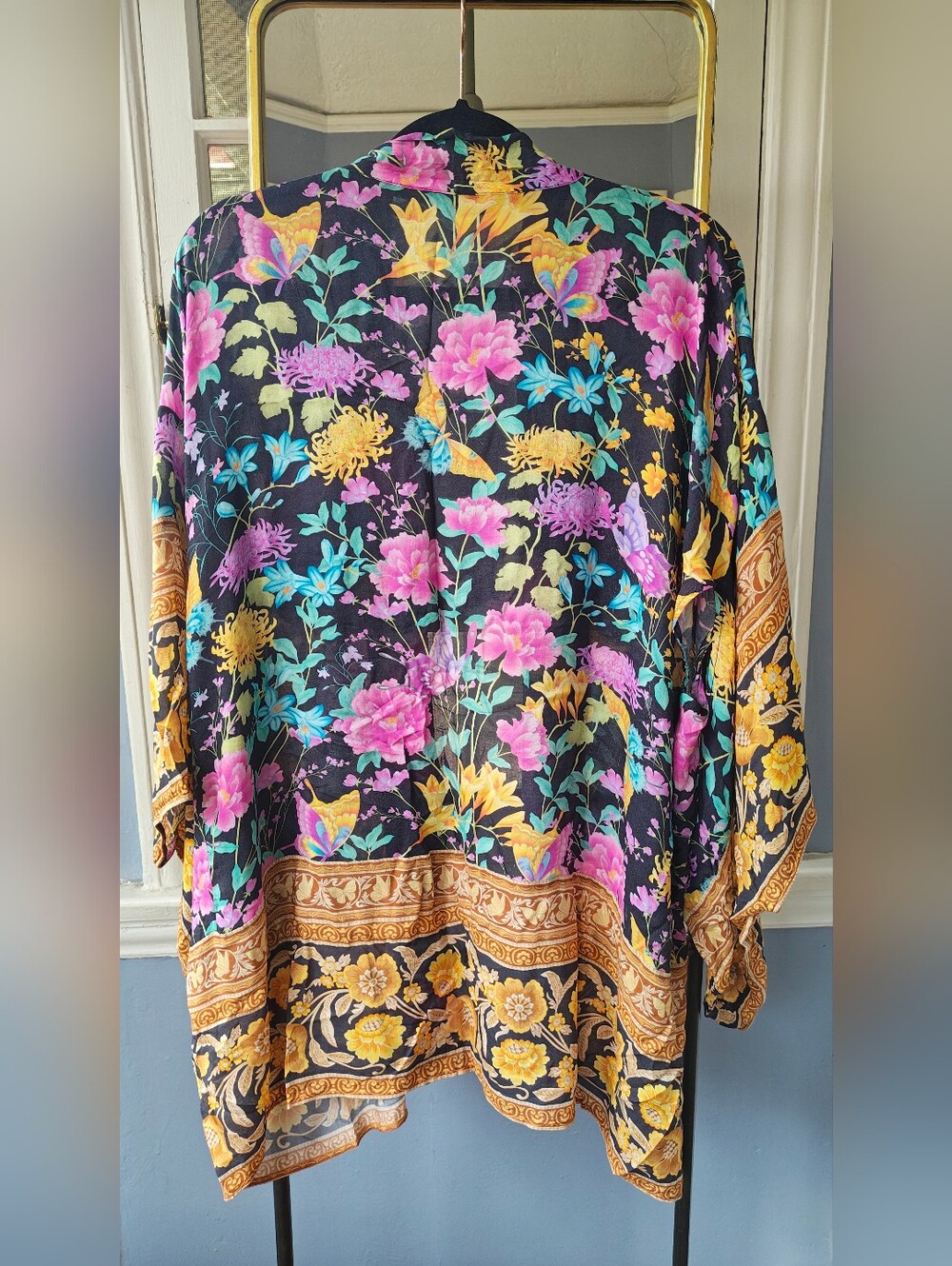 Spell Butterfly Short Kimono Robe in Firefly Black, S/M, NO TIE - Picture 6 of 6